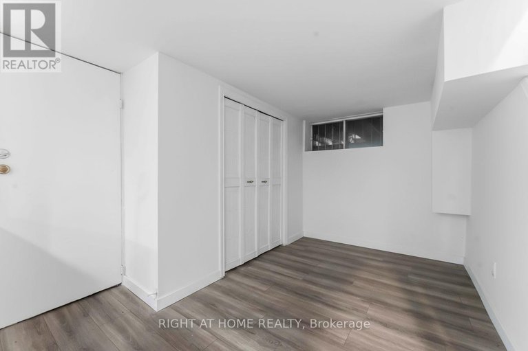 29090557/147-longpre-street-e/vanier/ottawa/ontario/K1L7J5_17