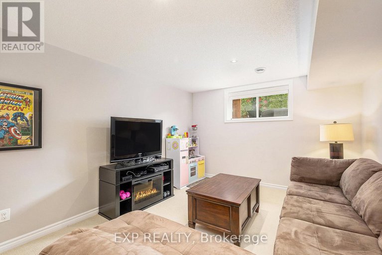 28561737/511-earnscliffe-grove/riverside-southgloucester-glen/ottawa/ontario/K4M0C9_21