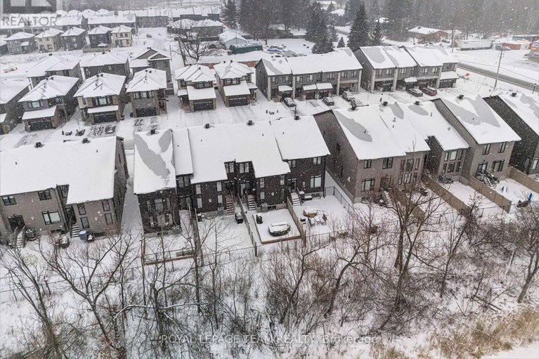 29239266/220-bristol-crescent/kemptville/north-grenville/ontario/K0G1J0_40