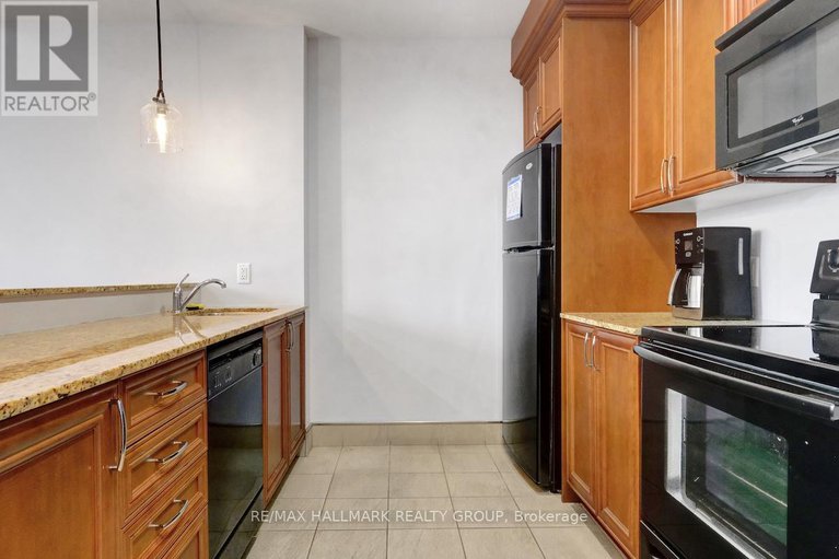 28694787/303-70-landry-street/vanier/ottawa/ontario/K1L0A8_38