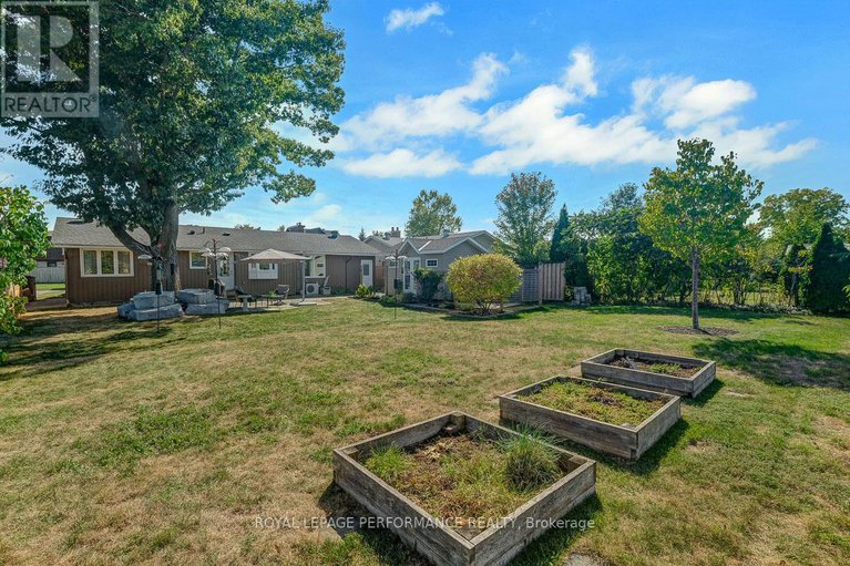 28886020/3-parkland-crescent/arlington-woods/ottawa/ontario/K2H5V3_24