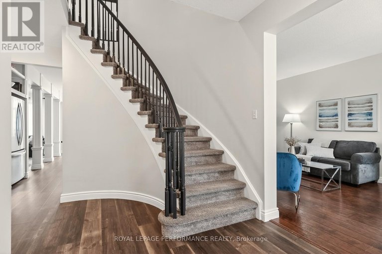 29615076/1820-mccallum-drive/fallingbrookgardenway-south/ottawa/ontario/K4A3T7_4