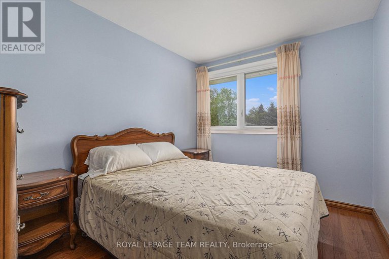 28309030/53-viewmount-drive/meadowlandscrestview/ottawa/ontario/K2G3C4_10