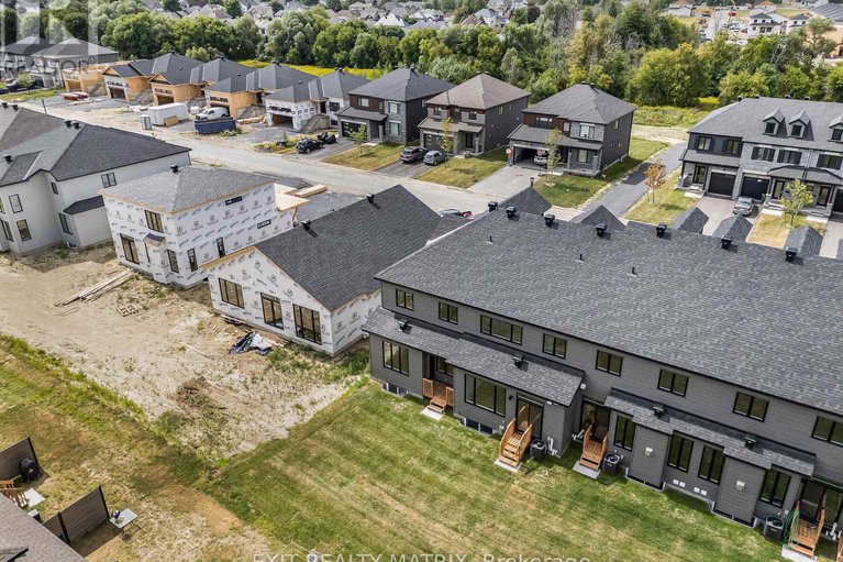 28772129/937-cologne-street/embrun/russell/ontario/K0A1W0_35