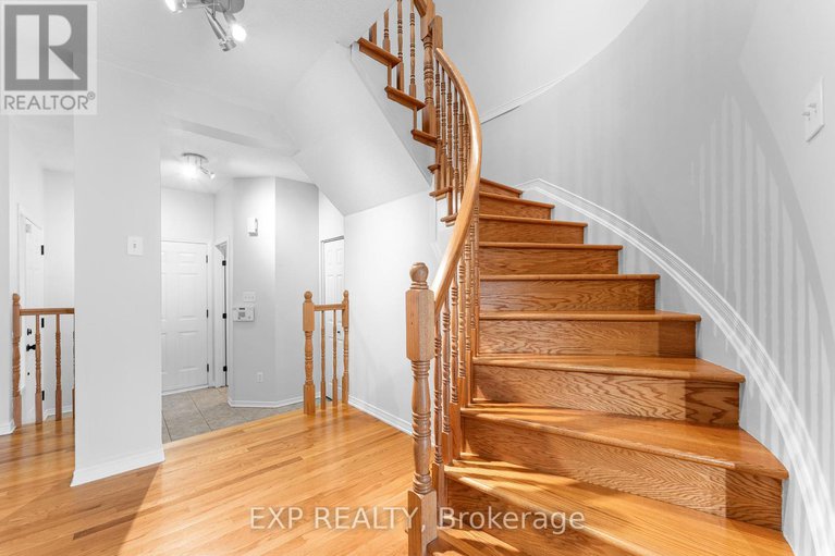 29142305/14-drumso-street/hunt-club-parkgreenboro/ottawa/ontario/K1T3Y2_5