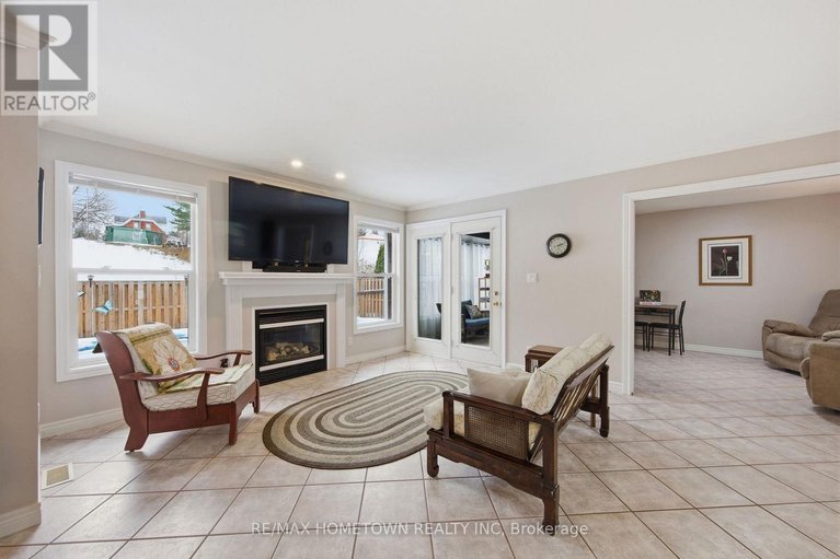 29672154/125-butlers-crescent/brockville/brockville/ontario/K6V7K8_12