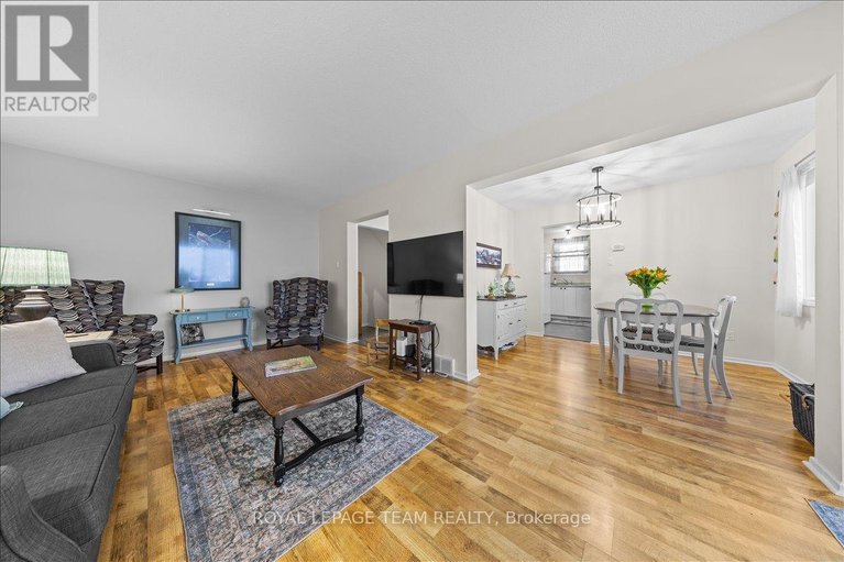 29582797/221-3310-southgate-road/south-keys/ottawa/ontario/K1V8X4_16