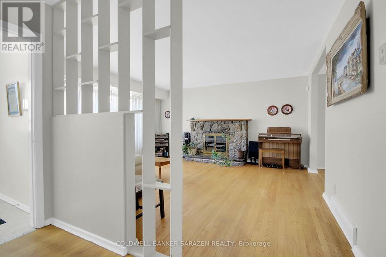 28626682/70-viewmount-drive/meadowlandscrestview/ottawa/ontario/K2G3C3_5