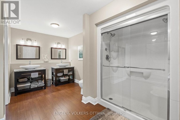 28853852/6163-elkwood-drive/greely/ottawa/ontario/K4P1N1_28