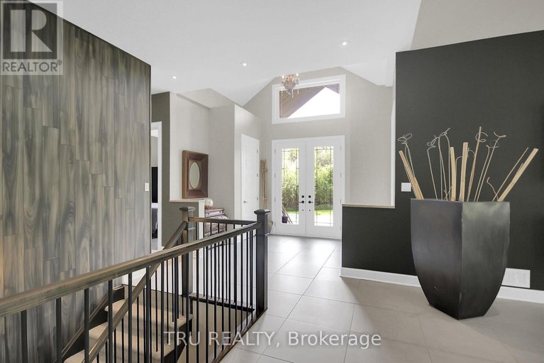 28474227/7909-parkway-road/osgoode-twp-north-of-reg-rd-6/ottawa/ontario/K0A2P0_4