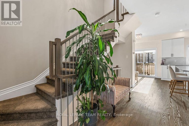 29379773/94-nutting-crescent/riverside-southgloucester-glen/ottawa/ontario/K4M0E2_31