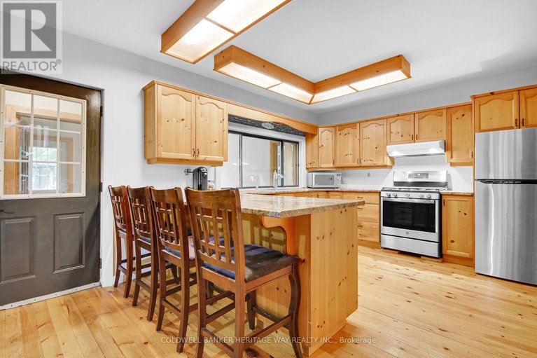 28446090/828-ashby-road/lanark-highlands-dalhousie-twp/lanark-highlands/ontario/K0G1K0_10