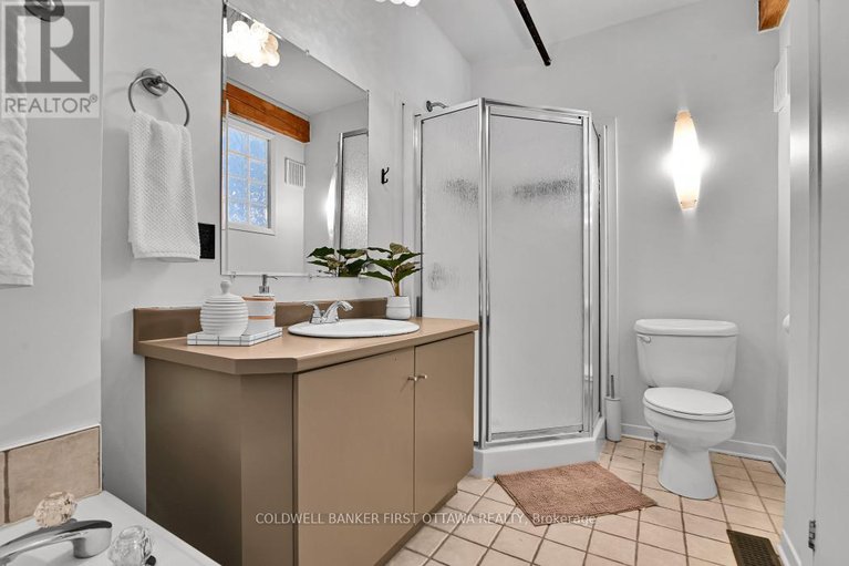 29473446/303-95-beech-street/west-centre-town/ottawa/ontario/K1S3J7_32