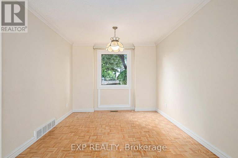 28500689/75-chesterton-drive/borden-farmstewart-farmcarleton-heightsparkwood-hills/ottawa/ontario/K2E5T5_8