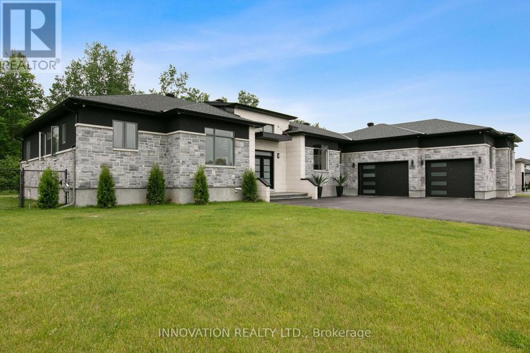 28471755/651-ballycastle-crescent/riverside-south/ottawa/ontario/K1X0A3_3