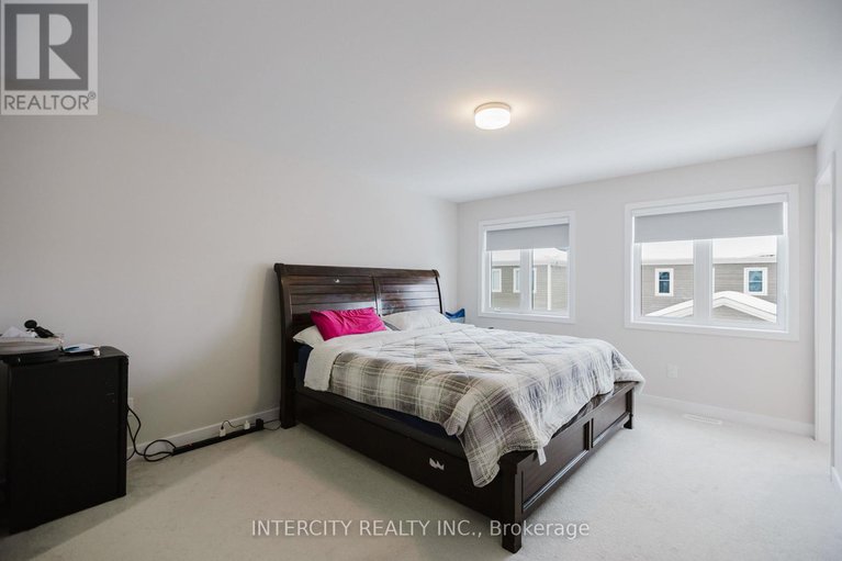 29302038/124-hackamore-crescent/goulbourn-twp-from-franktown-rdsouth-to-rideau/ottawa/ontario/K0A2Z0_22