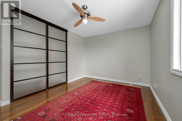 29318245/1849-montereau-avenue/chapel-hill/ottawa/ontario/K1C5X5_28