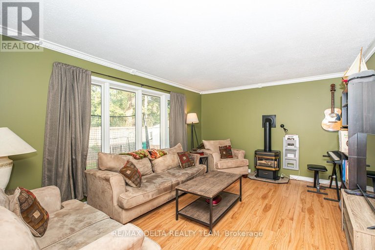 29690453/2465-tupper-avenue/hawthorne-meadows/ottawa/ontario/K1G1G6_8
