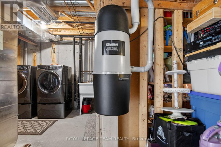 29368219/48-saddlesmith-circle/emerald-meadowstrailwest/ottawa/ontario/K2M2Y9_39