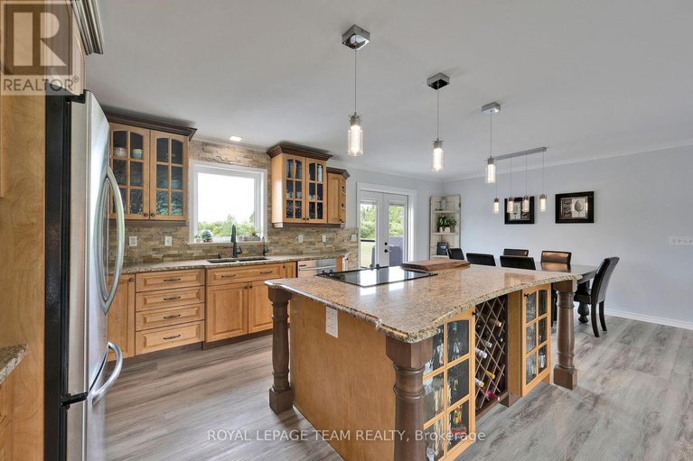 28504851/883-craig-road/north-grenville-twp-kemptville-south/north-grenville/ontario/K0G1S0_21