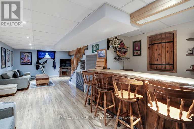 28857388/5498-edgewater-drive/manotick-east-to-manotick-station/ottawa/ontario/K4M1B4_30