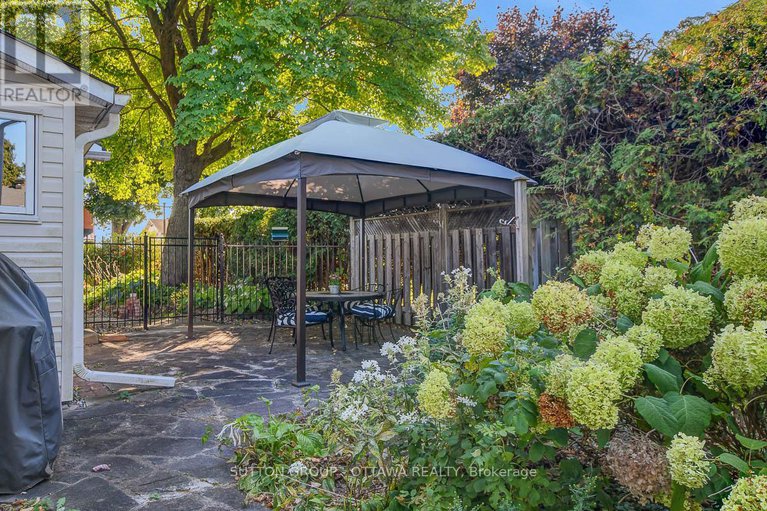 28874659/124-post-road/glencairnhazeldean/ottawa/ontario/K2L1L2_48