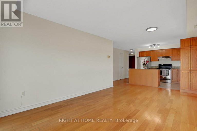 28433463/301-14-norice-street/meadowlandscrestview/ottawa/ontario/K2G2X4_14