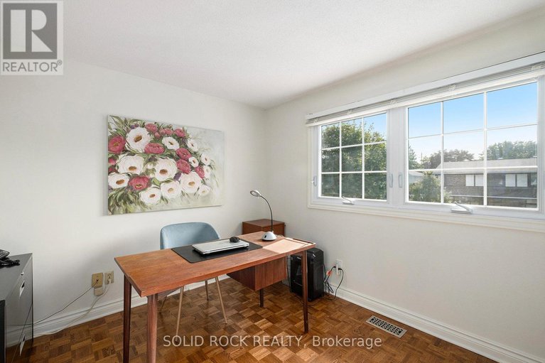 28850982/18-falk-avenue/knollsbrook/ottawa/ontario/K2J1L1_28