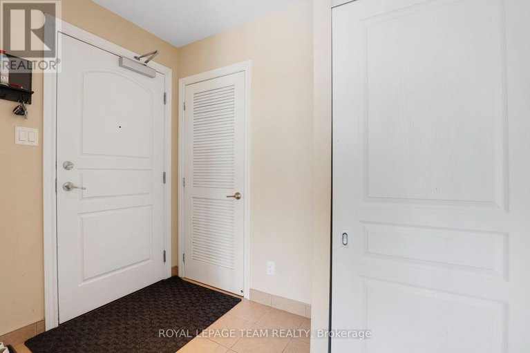 29679089/202-100-roger-guindon-avenue/riverview-park/ottawa/ontario/K1G3Z7_7