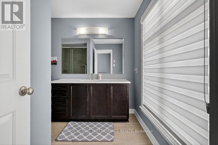 29557576/790-cairn-crescent/mer-bleuebradley-estatesanderson-park/ottawa/ontario/K1W0P7_36