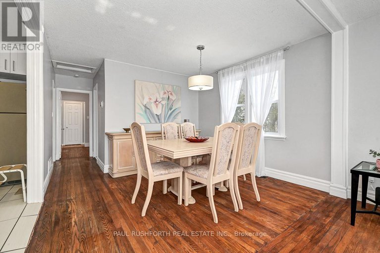 29437881/1401-mcmahon-avenue/emerald-woodssawmill-creek/ottawa/ontario/K1T1C2_11