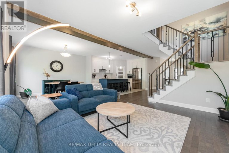 29328717/688-geneva-crescent/embrun/russell/ontario/K0A1W0_23