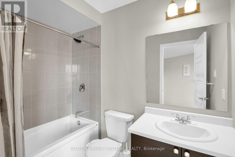 28439585/490-alcor-terrace/half-moon-bay/ottawa/ontario/K2J6S9_44