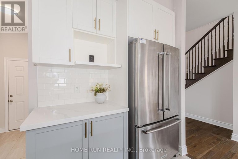 29600170/914-rubicon-place/emerald-meadowstrailwest/ottawa/ontario/K2V0R1_18