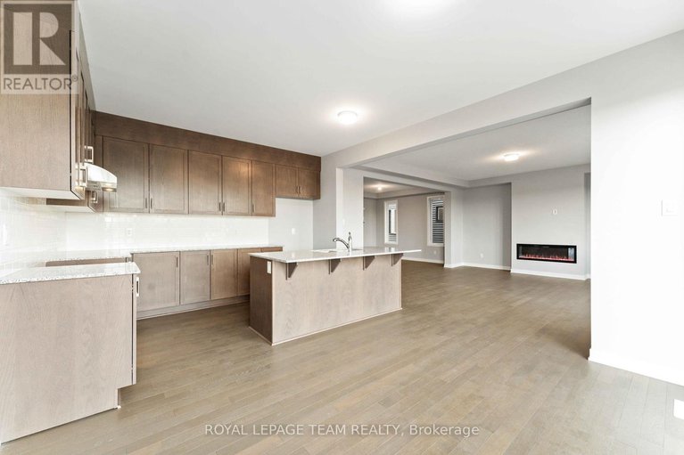 28156598/667-fenwick-way-e/stonebridge/ottawa/ontario/K2C3H2_7