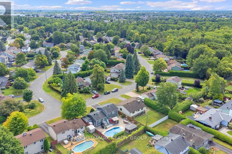28907576/1570-marcoux-drive/bilberry-creekqueenswood-heights/ottawa/ontario/K1E2J9_38