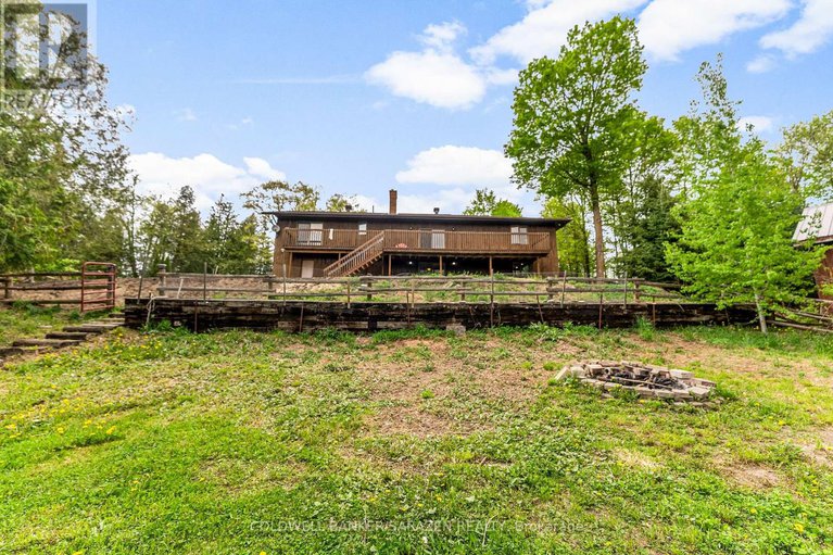 28330317/1437-usborne-street/mcnabbraeside-twps/mcnabbraeside/ontario/K0A1G0_37