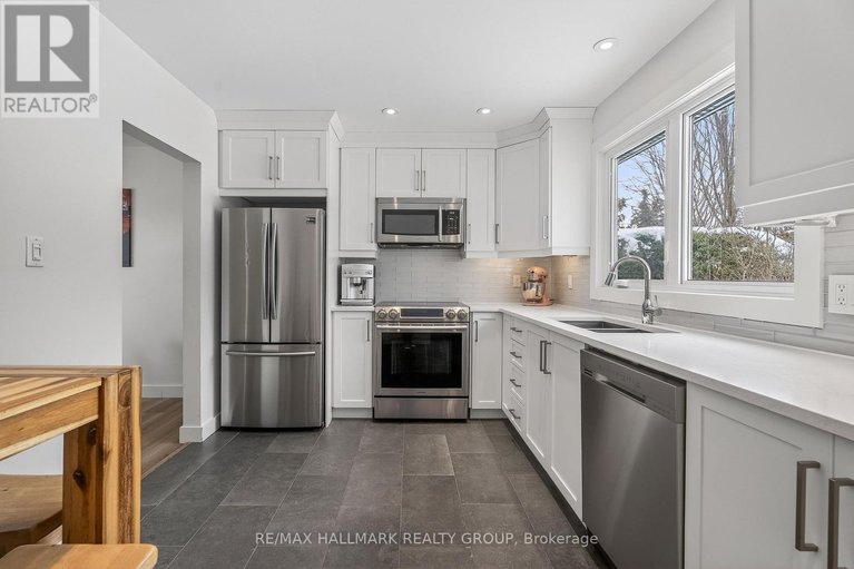 29455342/27-king-street/richmond/ottawa/ontario/K0A2Z0_16