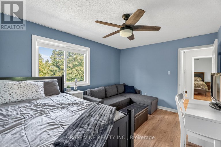 28888059/1366-cornfield-crescent/greely/ottawa/ontario/K4P1E6_28