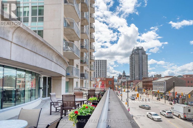 28625669/1704-200-rideau-street/sandy-hill/ottawa/ontario/K1N5Y1_25