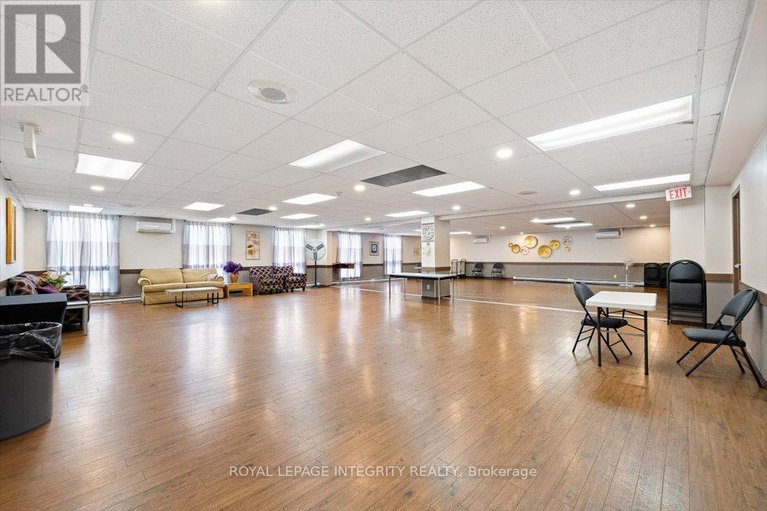 29233378/109-158a-mcarthur-avenue/vanier/ottawa/ontario/K1L7E7_34