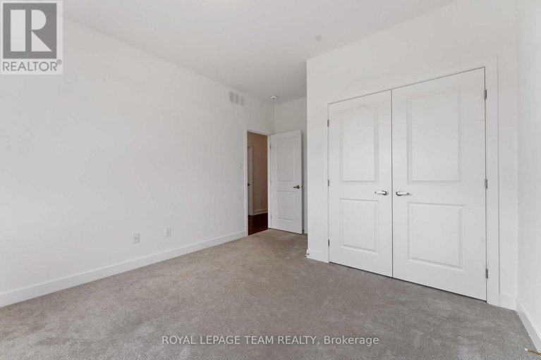 28910916/27-peony-lane/riverside-southgloucester-glen/ottawa/ontario/K4M0M3_30