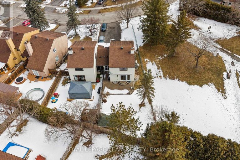 29528720/7942-decarie-drive/orleans-wood/ottawa/ontario/K1C2K3_39
