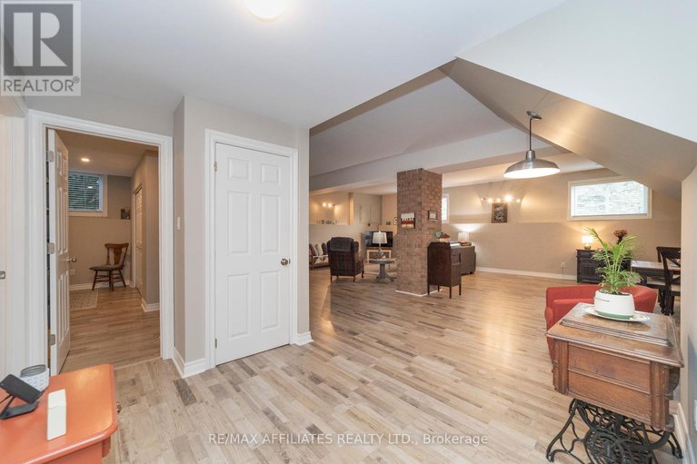 28104929/7055-shadow-ridge-drive/greely/ottawa/ontario/K4P1B8_31