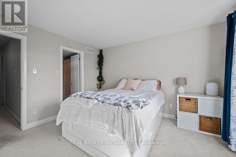 29093089/10-293-aquaview-drive/avalon-east/ottawa/ontario/K4A0B6_23