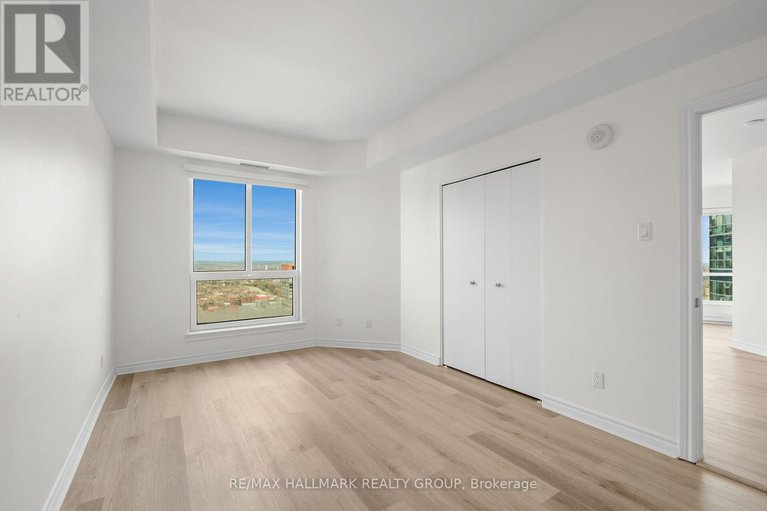 29651498/2404-234-rideau-street/sandy-hill/ottawa/ontario/K1N0A9_18
