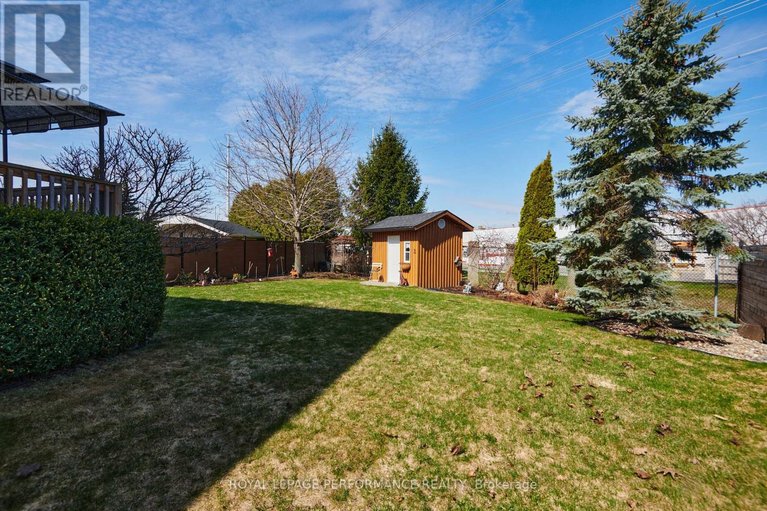 29647824/2104-liska-street/avalon-east/ottawa/ontario/K4A4J6_37