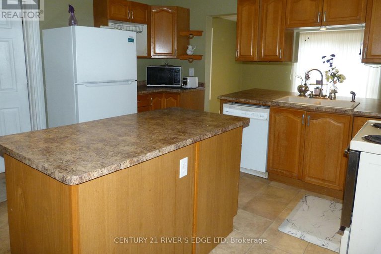 29172384/453-may-street/winchester/north-dundas/ontario/K0C2K0_14