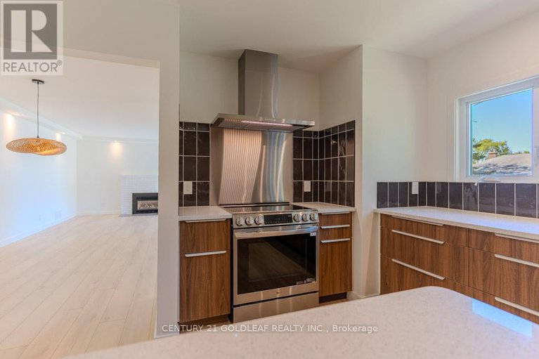 28809990/29-crownhill-street/beacon-hill-south/ottawa/ontario/K1J7K3_13