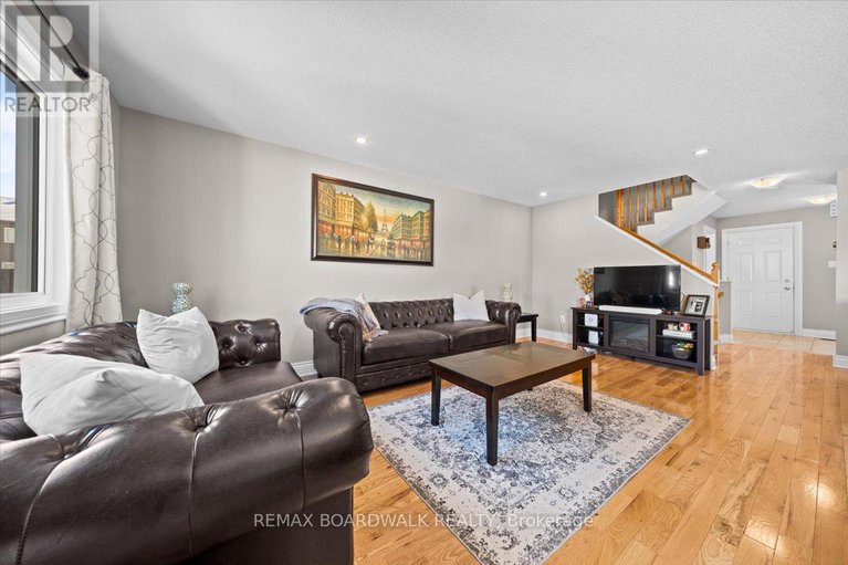 29414460/2424-marble-crescent/town-of-rockland/clarence-rockland/ontario/K4K1P6_21